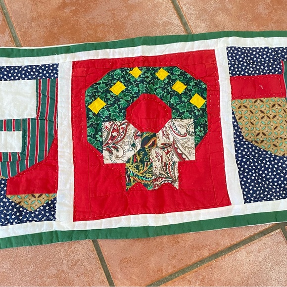 Christmas Patchwork Quilted Table Runner Dresser Scarf Holiday Handmade Festive - Picture 8 of 10